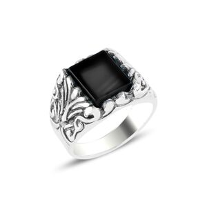 OLIVIE Pánsky strieborný prsteň ONYX 5715 Veľkosť prsteňov: 13 (EU: 71) Ag 925; ≤8,3 g.