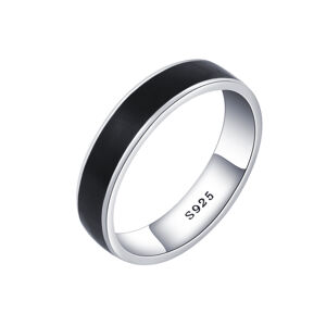 OLIVIE Pánsky strieborný prsteň ENAMEL 7454 Veľkosť prsteňov: 7 (EÚ: 54-56) Ag 925; ≤2,3 g.