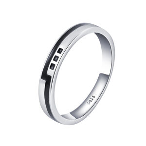 OLIVIE Pánsky strieborný prsteň ENAMEL 7454 Veľkosť prsteňov: 8 (EÚ: 57 – 58) Ag 925; ≤2,5 g.