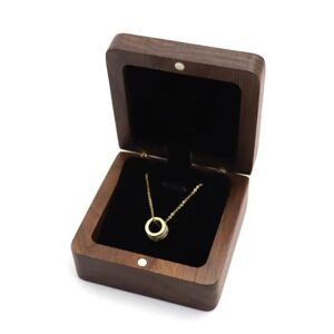 OLIVIE Dřevěná krabička na náhrdelník OŘECH 7532
