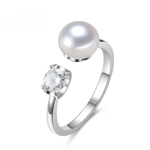 OLIVIE Stříbrný prsten perla BUTTON 7608 Ag 925; ≤2,1 g.